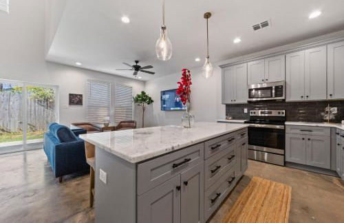 Basin House 2 King Beds 70in TV Fast WiFi - Foto 14