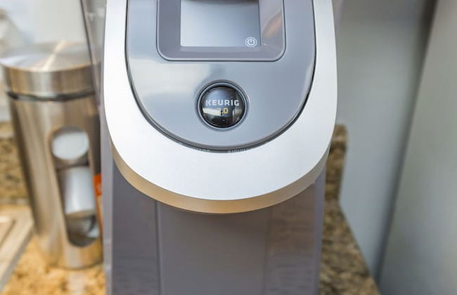 Savor the Homey Vibe at a Chilled Nest Five Min Downtown - Foto 21