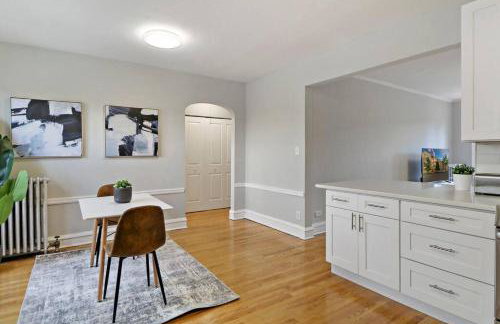 Spacious & Inviting 1BR Apt in Chicago - Cullom B2 - Photo 8