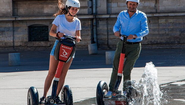 Tour in Segway di ComhiC - Presqu'île - 1h - Foto 4, ComhiC 1h Segway Découverte - Place des Terreaux