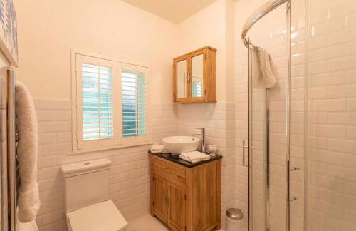 The Mews - a cottage with a spectacular lake view - Foto 8