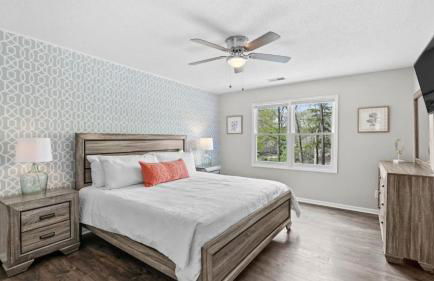 Porch Paradise by Avantstay New Pool, Firepit - Foto 52