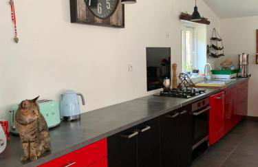 House de la Canopée, Swimming pool, Lake, Forest, large garden and WIFI - Foto 6