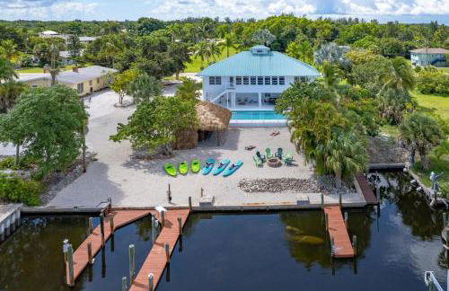 Blue Heron fish, boat, wine, dine, relax, repeat - Foto 3