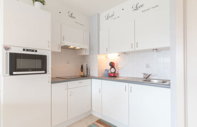 1 bedroom Apartment in De Haan with swimming pool and garden - Photo 3