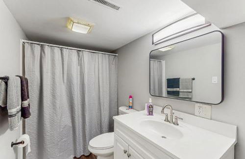 Near Beach! Group-Friendly Michigan City Retreat - Photo 20