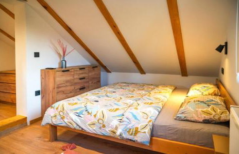 Awesome Home In Jamnica Pisarovinska With Sauna - Foto 25