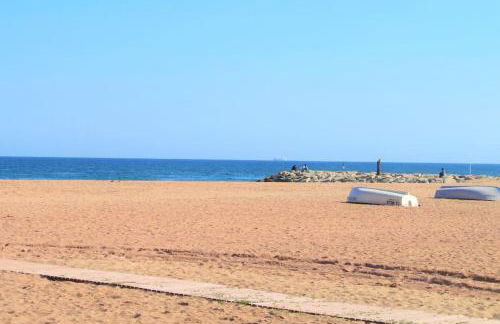 Best refuge in Barcelona - Photo 10