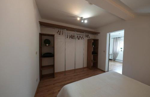 Dom nad rzeką - Foto 9