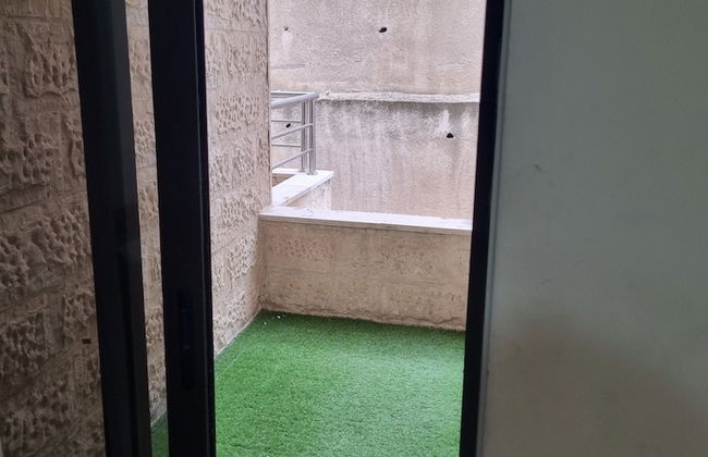 Charming Amman Apartment With Central AC and Wifi - Foto 16