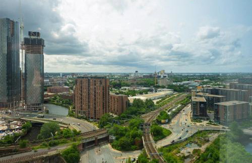 Stylish 2 BDR Apartment By Torr Property Group Short Lets & Serviced Accommodation With Free WiFi Central Manchester - Foto 45