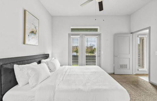 LUX 2B2B with Pool & Parking near the Heart of Austin - Foto 21