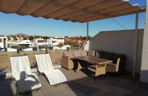 LUXURY 3 BED, 2 BATH DETACHED VILLA, PRIME LOCATION, ONLY 400 MTRS TO THE BEACH - Foto 41