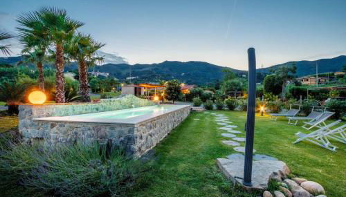 Entire Villa with Private Swimming Pool - Foto 3