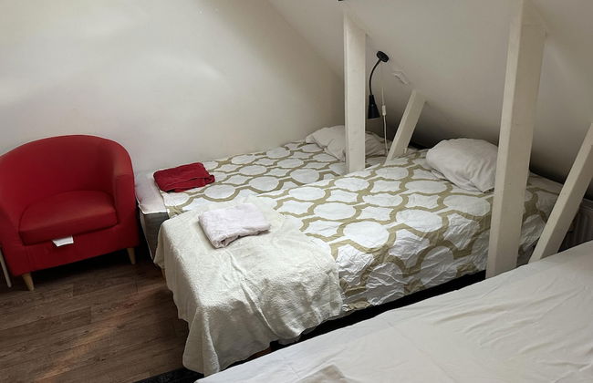 2- bed Apartment in Rosersberg - Photo 1