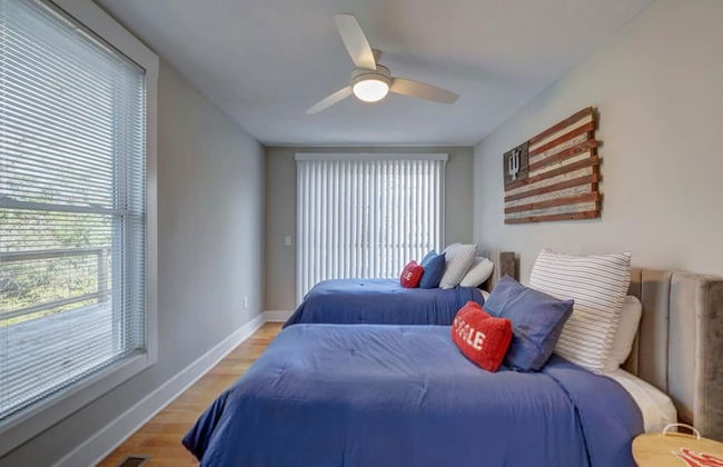 Fall Festivities - 4BR Home by IU Stadium Bloomington Bliss - Foto 39