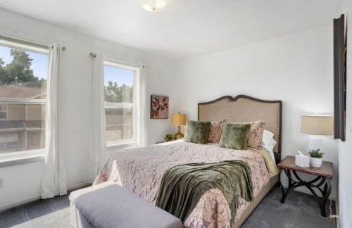 2 bed 2 and a half bath close to shopping restaurants and more - Foto 15