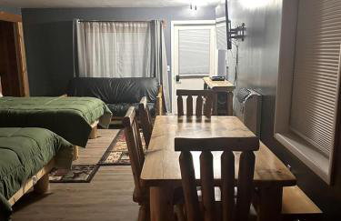 Ocqueoc Delux Double Cabin Pet-Friendly in Ocqueoc, MI - Photo 6