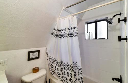 Decks and Fire Pit Rustic-Modern Overgaard Cabin! - Foto 14