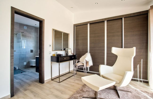 Goldeneye Luxury 6 Bedroom Villa With Infinity P - Foto 40