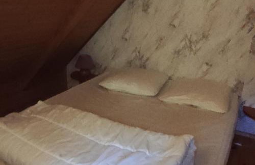 Chalet authentique au cœur de la nature près de Super Besse - FR-1-814-143 - Foto 6