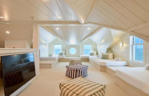 Private beach Stunning views Pool and Tennis - Foto 27