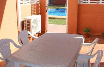 Apto. con gran terraza y acceso directo a piscina. - Foto 4