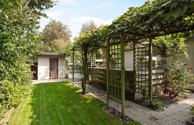 Light and Quiet Chalet With Beautiful Terrace Near Historic Goedereede - Foto 27