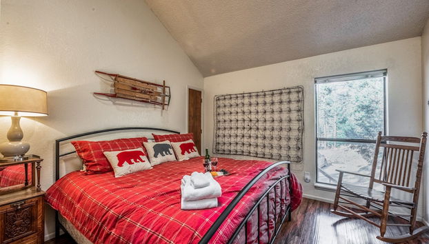 Cabin on the Creek - Foto 4, Habitación