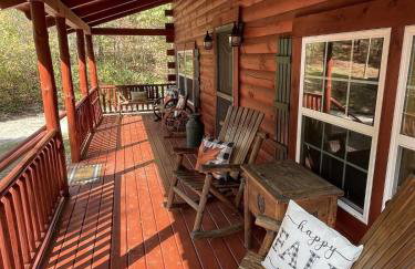 Breath of Heaven Cabin- Hot Tub, Deck, Pond, PETS - Foto 50