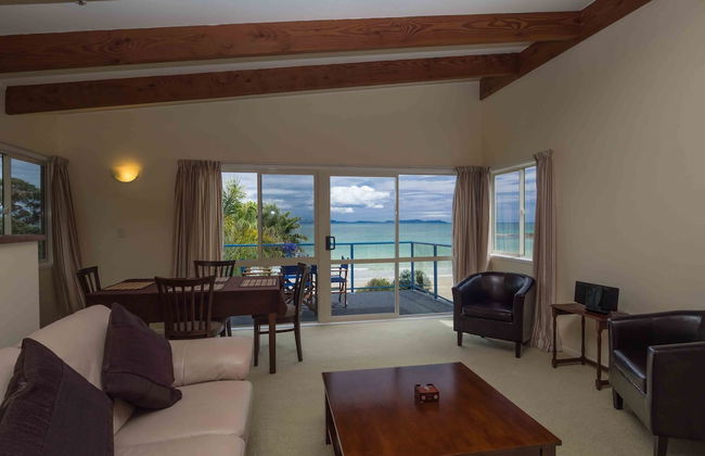 By the Bay Beachfront Apartments - Foto 32