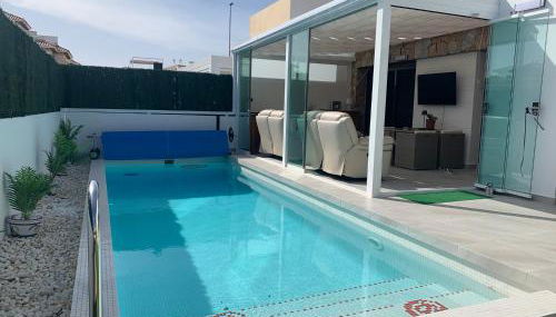 Luxe villa met verwarmd zwembad - Foto 4