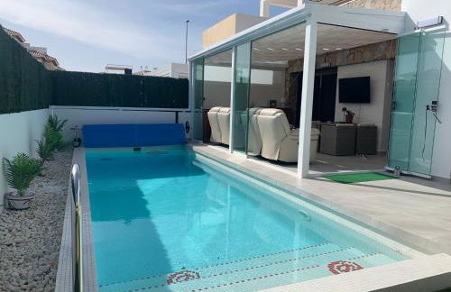 Luxe villa met verwarmd zwembad - Foto 4