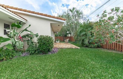 Spacious Fort Lauderdale HEATED Pool House, Grill and Beach 2.9 miles - Foto 16