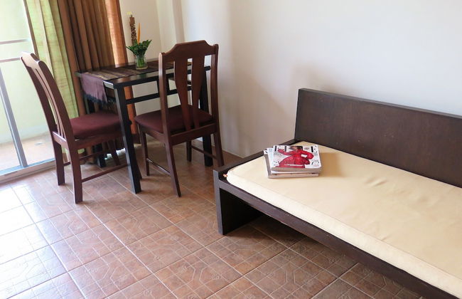 Phompassorn Apartment - Photo 9