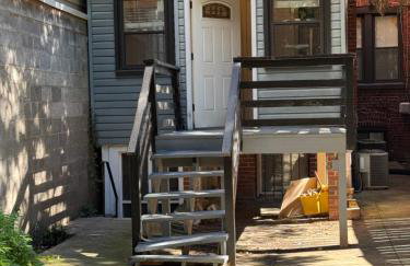 Large DUPLEX Apt 2Bdrm 1Den-Metro - Photo 43