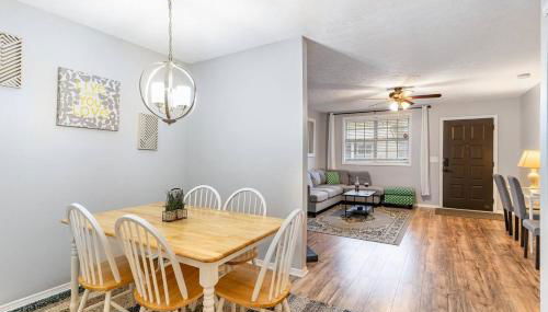 Freshly Renovated - Minutes from Downtown & BNA - Foto 5