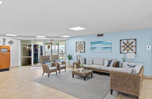 Holiday Surf and Racquet Unit 211 - Foto 24