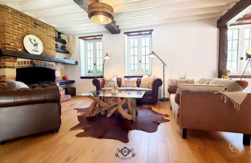 La Bretonnerie Luxury villa with pool & jacuzzi in a equestrian estate - Photo 46