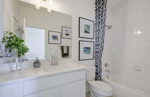 Spacious 4BR Oasis - Pool - Patio - 8 Min to Kalahari - Foto 13