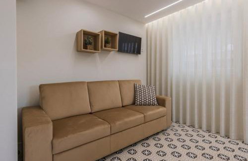 Modern 2BR Apt with Patio & AC - 0E - Foto 12