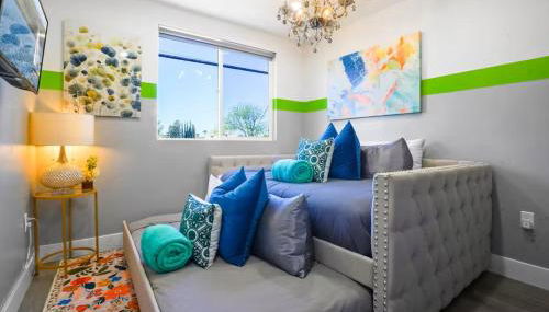 C- Vibrant and Glam NoHo Pad near U-Studios and H-Sign - Foto 3