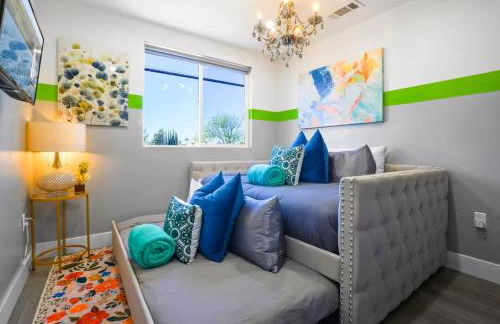 C- Vibrant and Glam NoHo Pad near U-Studios and H-Sign - Foto 3