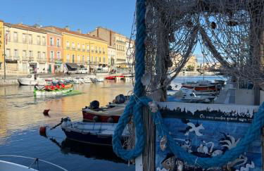 Le Cocon de ville sètois, Clim, patio et garage pour véhicule moyen, type clio, draps et serviettes inclus - Foto 26