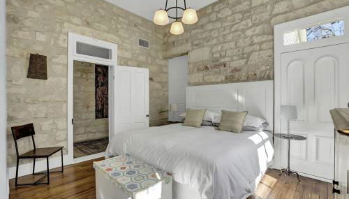 New! Luxurious Home With Wine Cellar & Firepit! - Foto 5