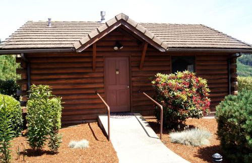 Secluded Cabin Ideal for a Romantic Getaway in the Umpqua River Valley of Oregon - Foto 9
