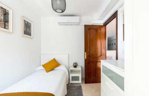 La Francesa Triana - Foto 24