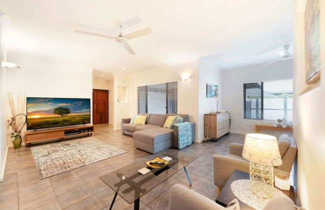 Cityside Hideaway Pool - Workstation - Markets - Foto 3