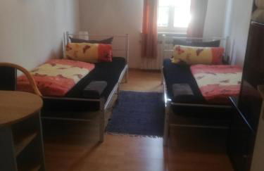 Das grosse Schlafzimmer - Photo 1