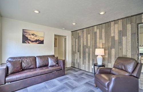 Cabin with Hot Tub and Views 1 Mile to Alyeska Resort - Foto 6